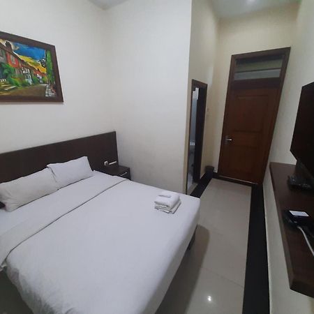 בנדר למפונג Urbanview Alfiya Hotel Lampung מראה חיצוני תמונה