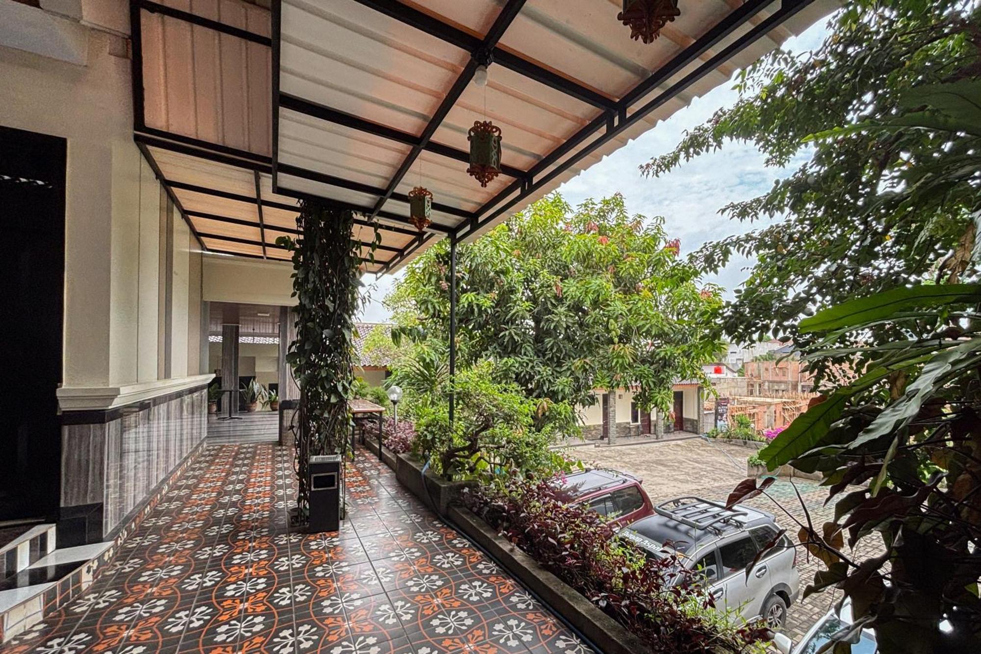 בנדר למפונג Urbanview Alfiya Hotel Lampung מראה חיצוני תמונה
