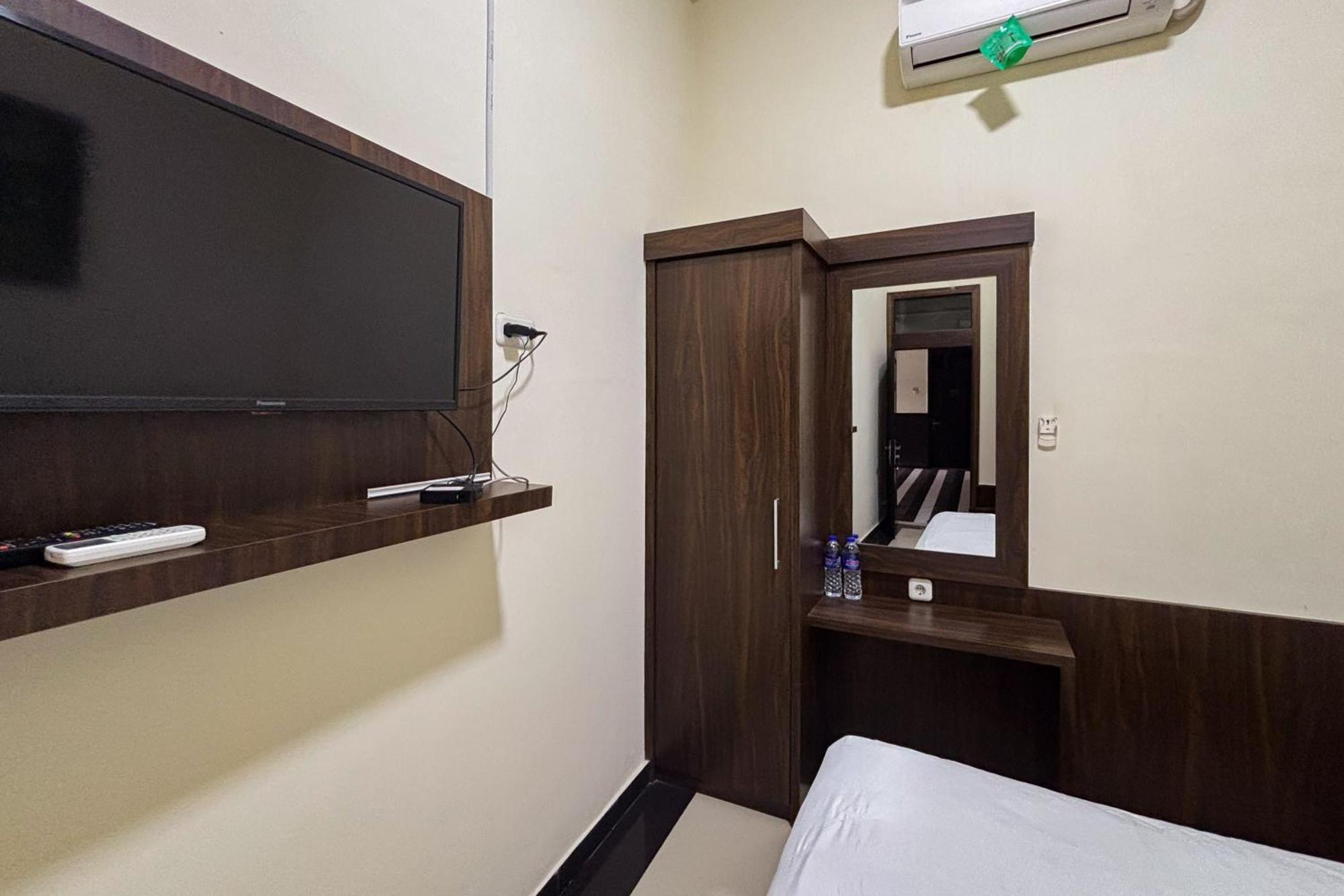 בנדר למפונג Urbanview Alfiya Hotel Lampung מראה חיצוני תמונה