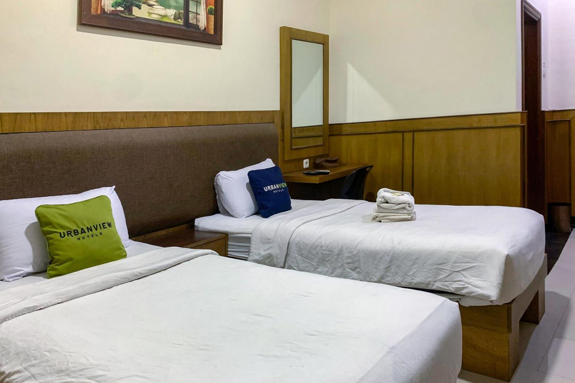 בנדר למפונג Urbanview Alfiya Hotel Lampung מראה חיצוני תמונה