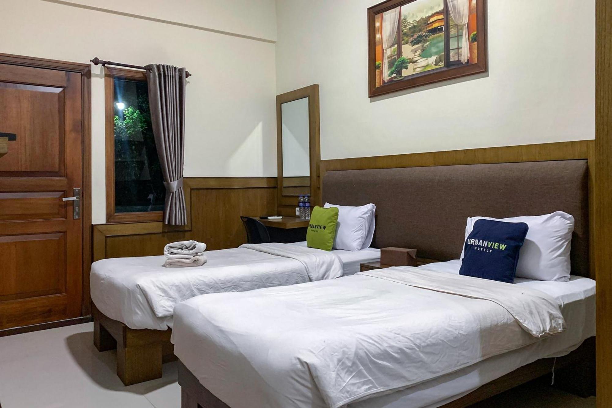 בנדר למפונג Urbanview Alfiya Hotel Lampung מראה חיצוני תמונה